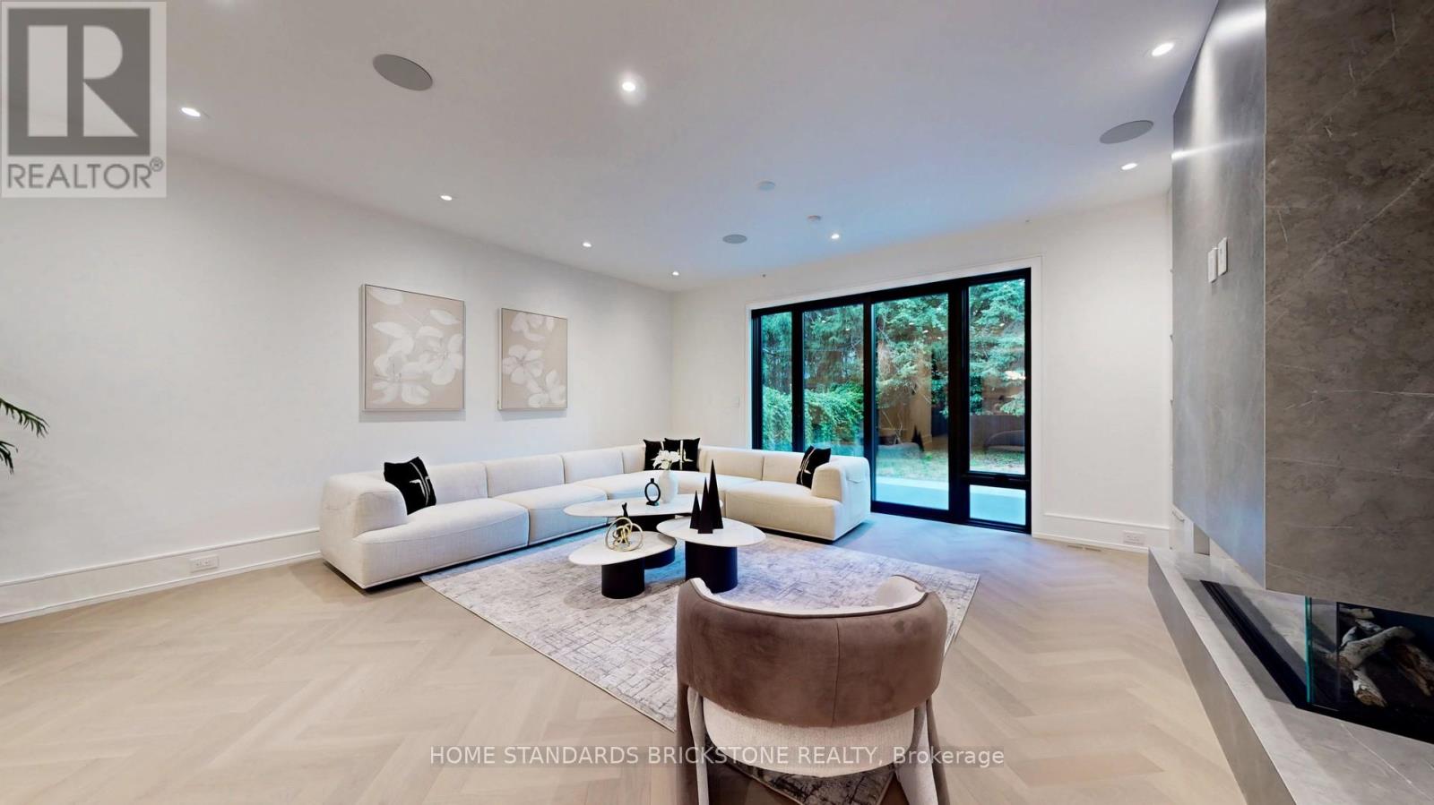 38 Elgin Avenue, Toronto, Ontario  M5R 1G6 - Photo 12 - C12278824