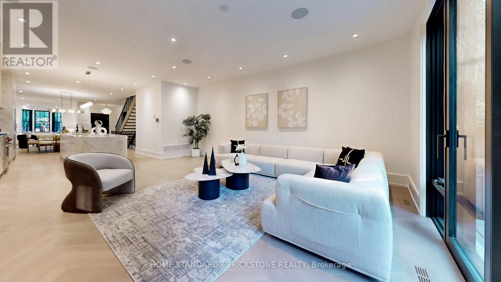 38 Elgin Avenue, Toronto, Ontario  M5R 1G6 - Photo 13 - C12278824