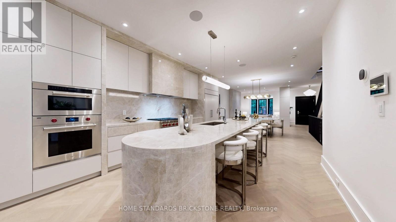 38 Elgin Avenue, Toronto, Ontario  M5R 1G6 - Photo 15 - C12278824
