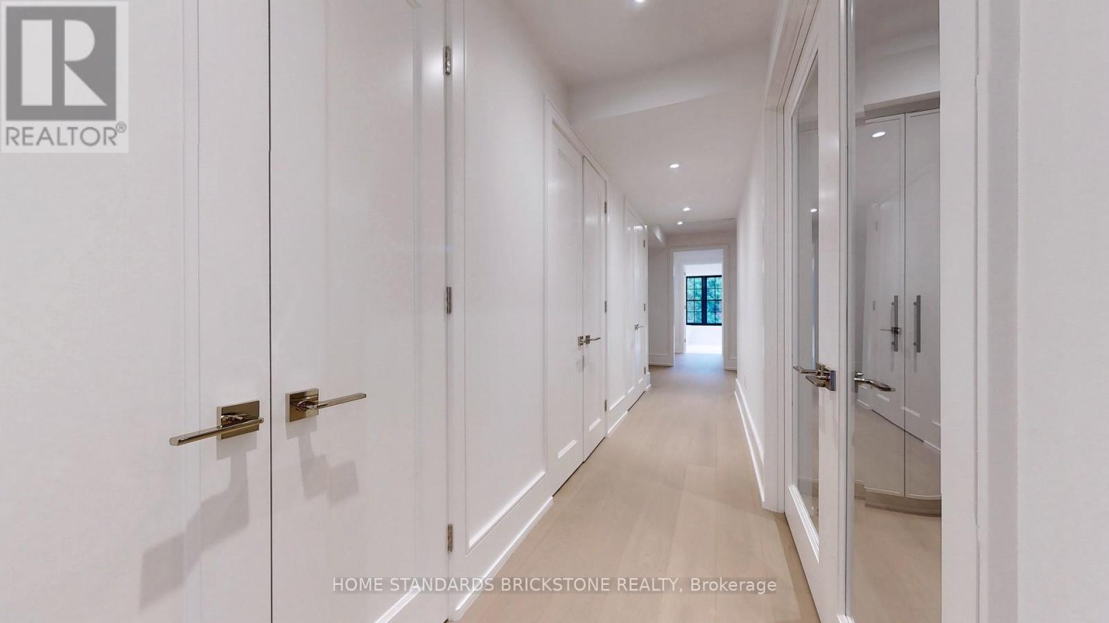 38 Elgin Avenue, Toronto, Ontario  M5R 1G6 - Photo 26 - C12278824