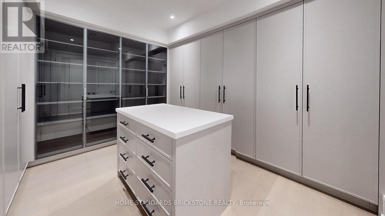 38 Elgin Avenue, Toronto, Ontario  M5R 1G6 - Photo 27 - C12278824