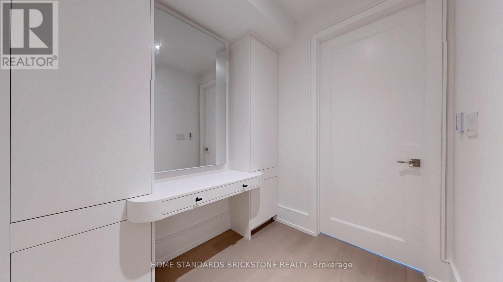 38 Elgin Avenue, Toronto, Ontario  M5R 1G6 - Photo 28 - C12278824