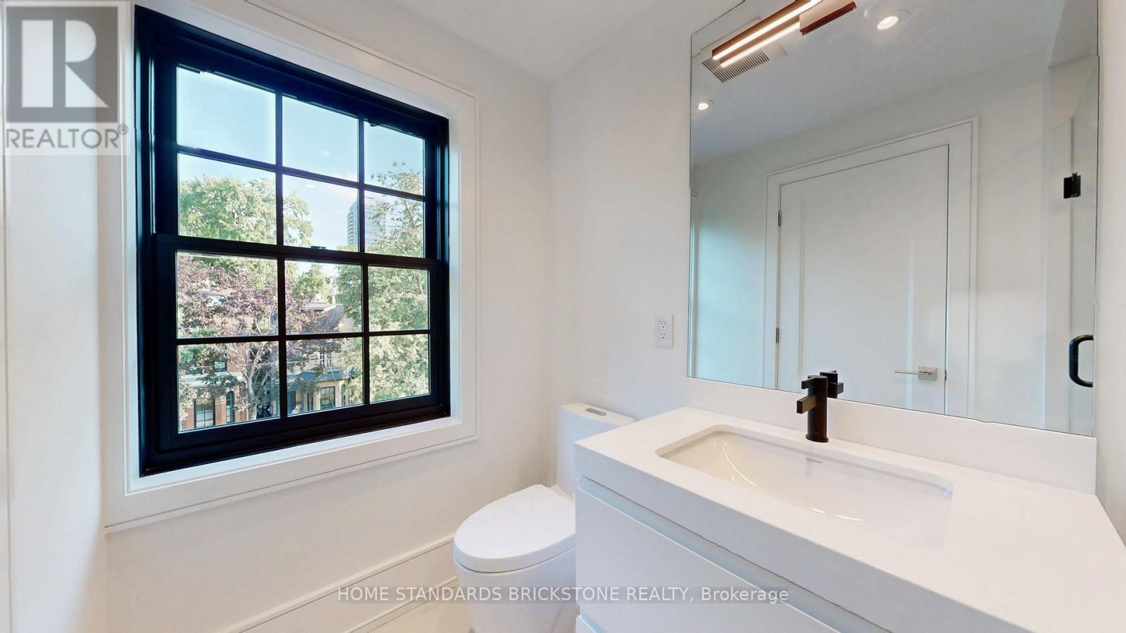 38 Elgin Avenue, Toronto, Ontario  M5R 1G6 - Photo 39 - C12278824