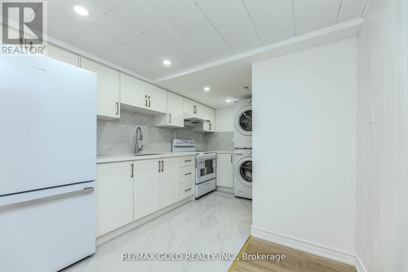 37 Boundy Crescent, Toronto, Ontario  M1W 2E3 - Photo 32 - E12278696