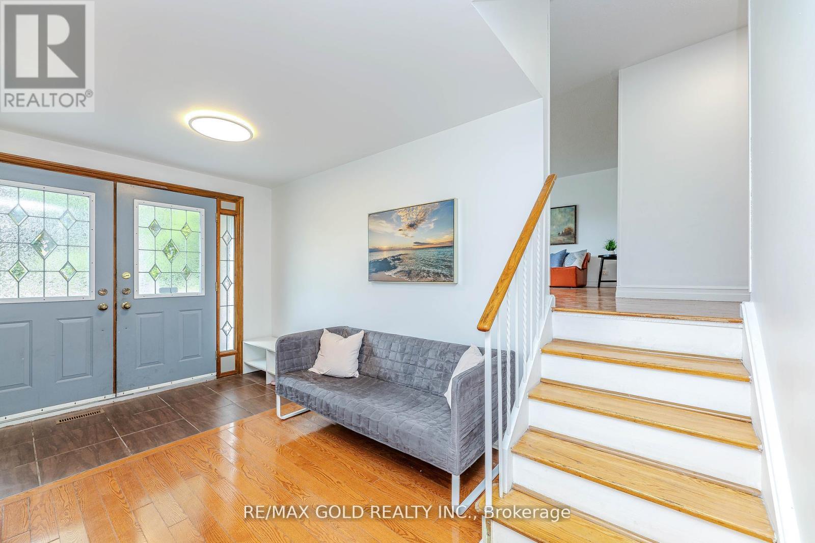 37 Boundy Crescent, Toronto, Ontario  M1W 2E3 - Photo 9 - E12278696