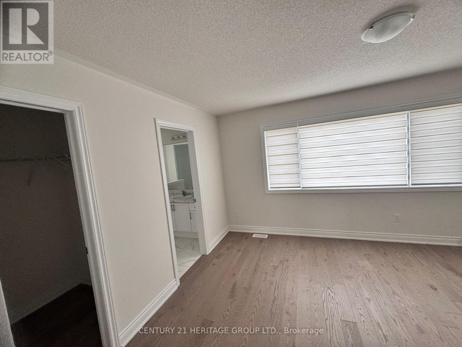 24 Tamworth Terrace, Barrie, Ontario  L9J 0L5 - Photo 4 - S12278754