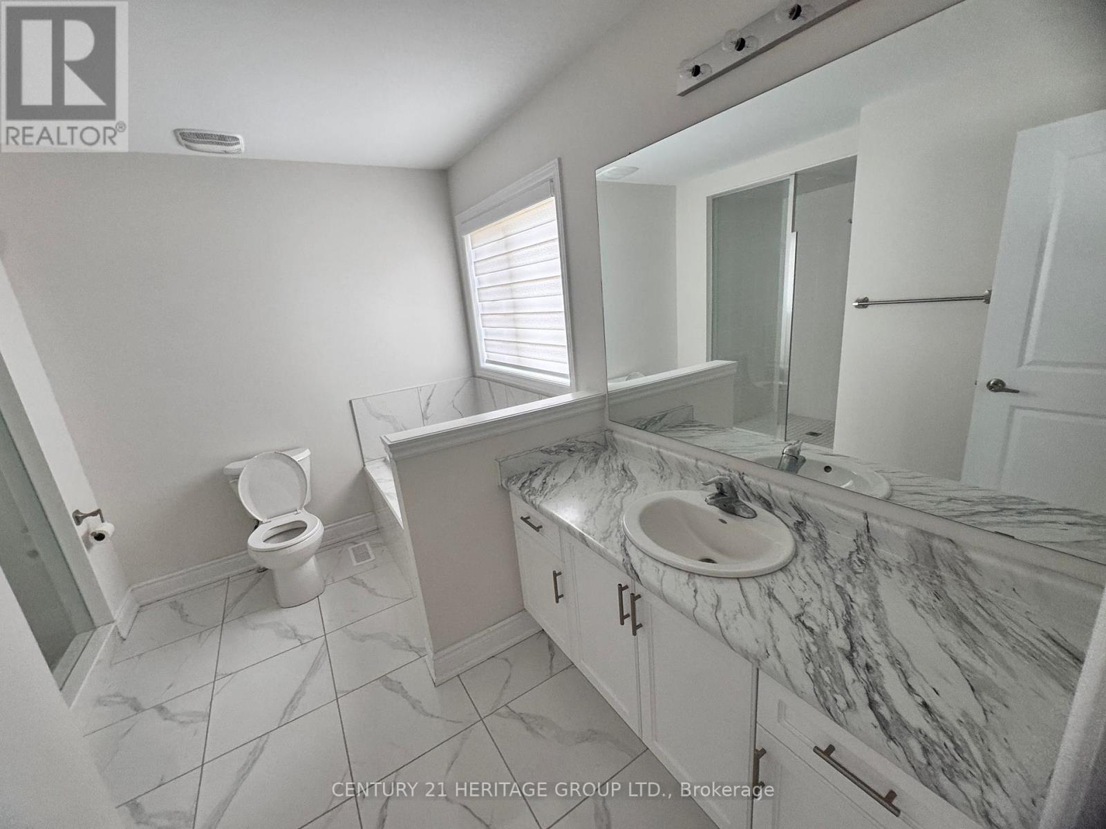 24 Tamworth Terrace, Barrie, Ontario  L9J 0L5 - Photo 7 - S12278754