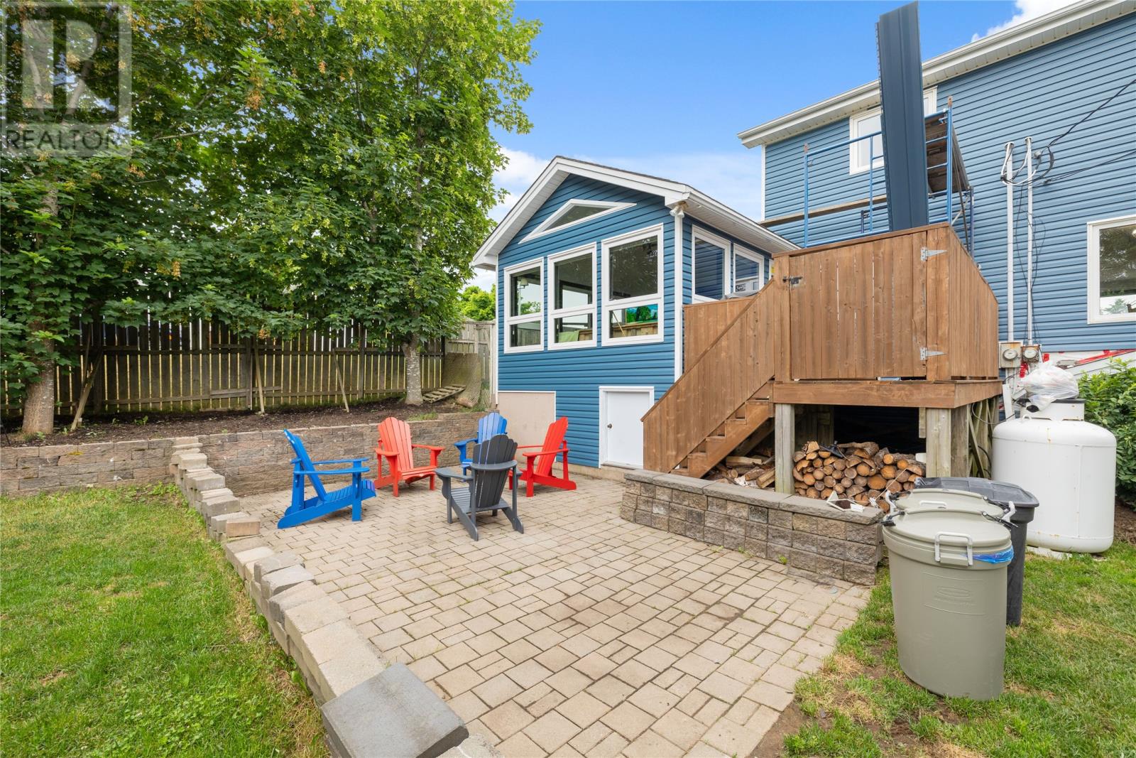 Property at 45 HAZELWOOD Crescent image 4