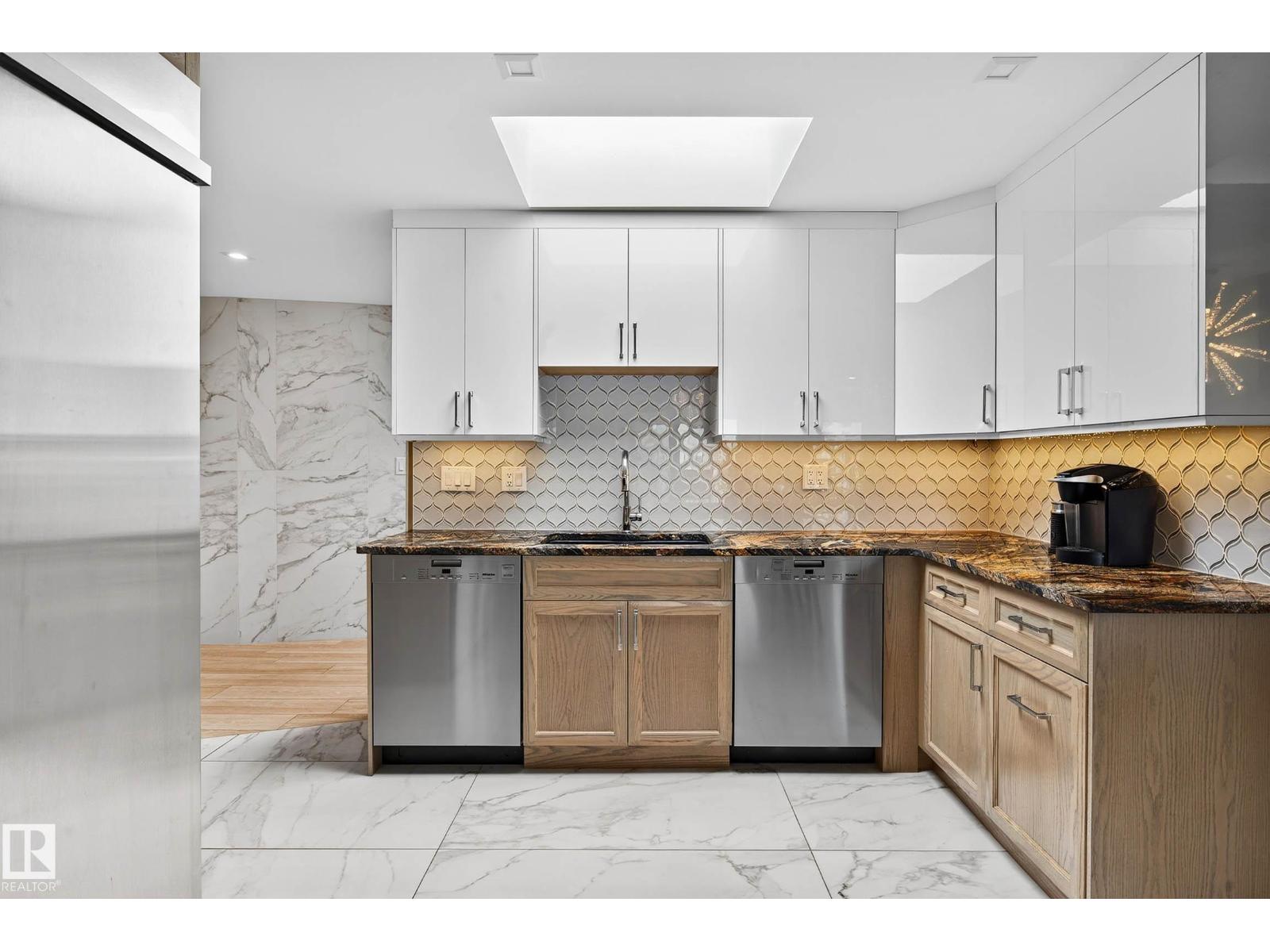 #1601 10045 118 St Nw, Edmonton, Alberta  T5K 2K2 - Photo 6 - E4445275