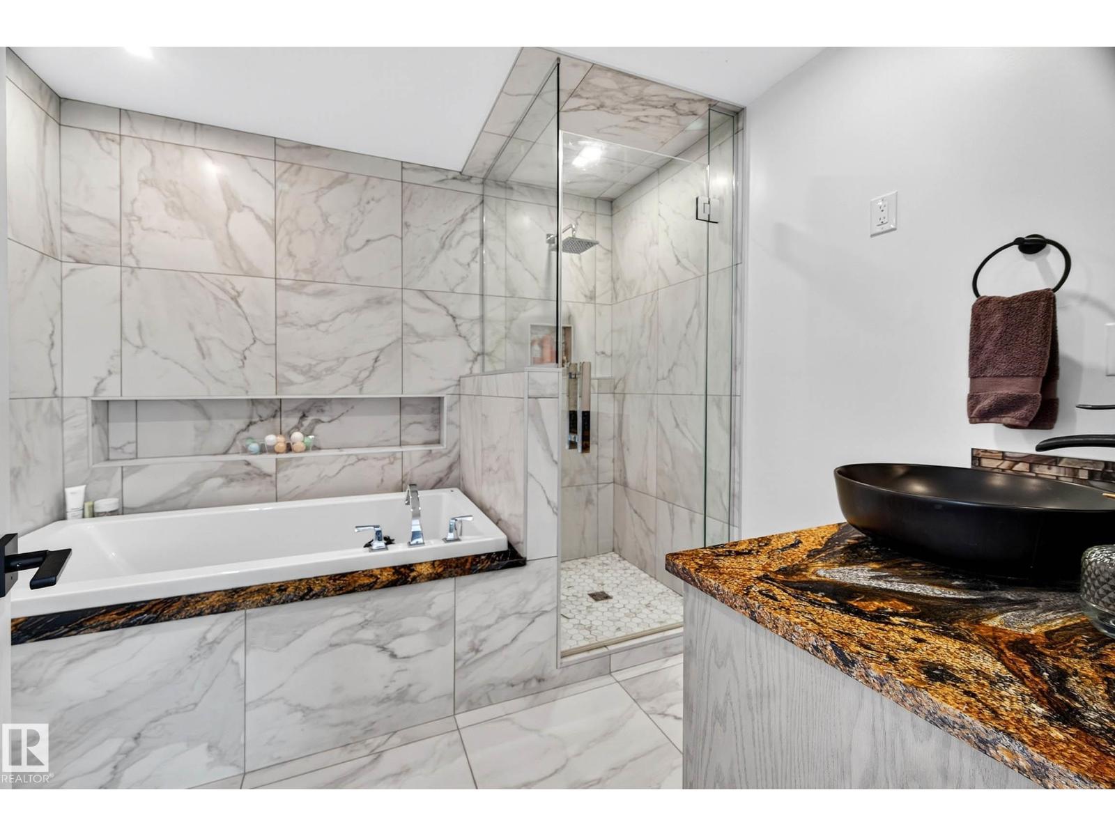 #1601 10045 118 St Nw, Edmonton, Alberta  T5K 2K2 - Photo 40 - E4445275