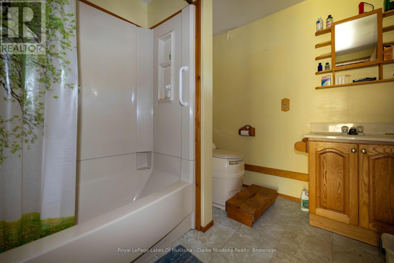1083 Harrison Trail, Georgian Bay, Ontario  P0C 1H0 - Photo 10 - X12158460