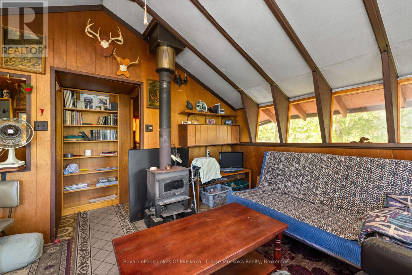 1083 Harrison Trail, Georgian Bay, Ontario  P0C 1H0 - Photo 6 - X12158460