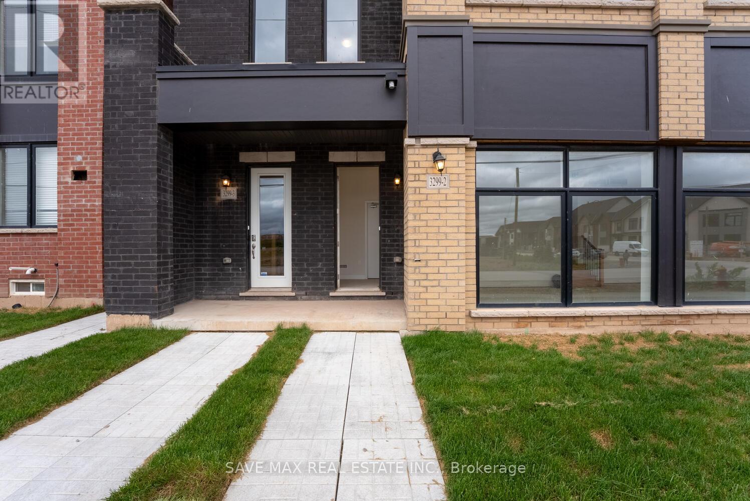2 - 3299 Sixth Line, Oakville, Ontario  L6H 0Z5 - Photo 4 - W12278724