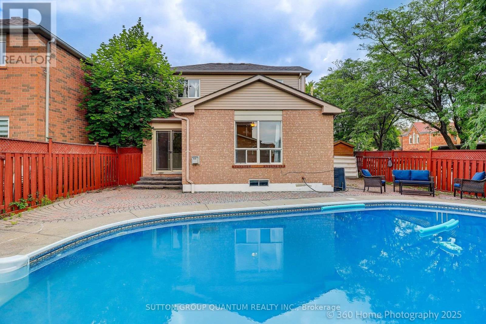 3246 Fanleaf Drive, Mississauga, Ontario  L5N 7C9 - Photo 27 - W12278858