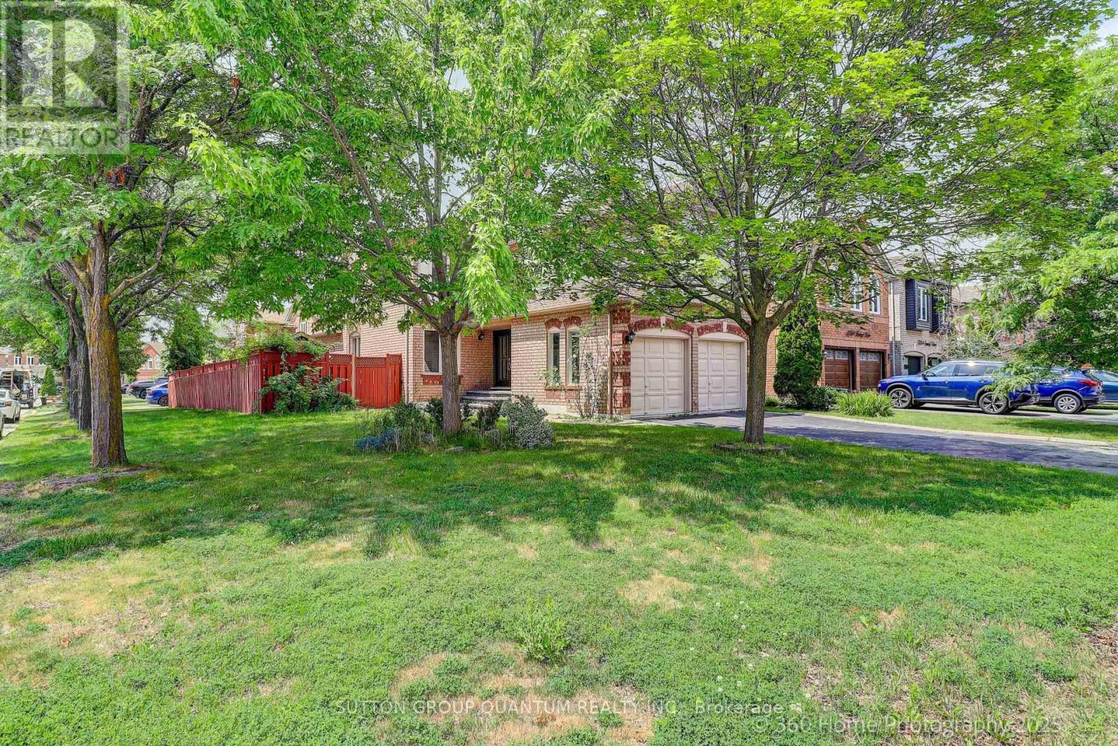 3246 Fanleaf Drive, Mississauga, Ontario  L5N 7C9 - Photo 28 - W12278858