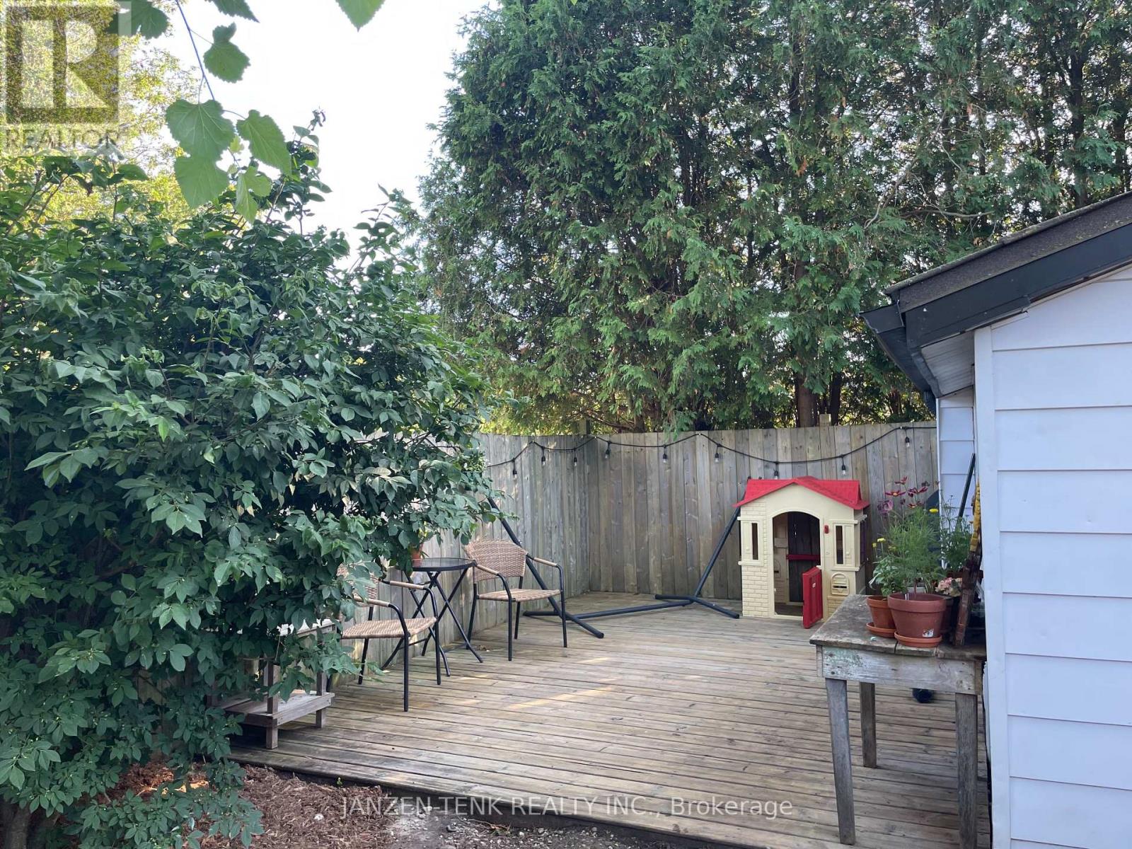 8 George Street, Norfolk, Ontario  N0E 1G0 - Photo 18 - X12278709