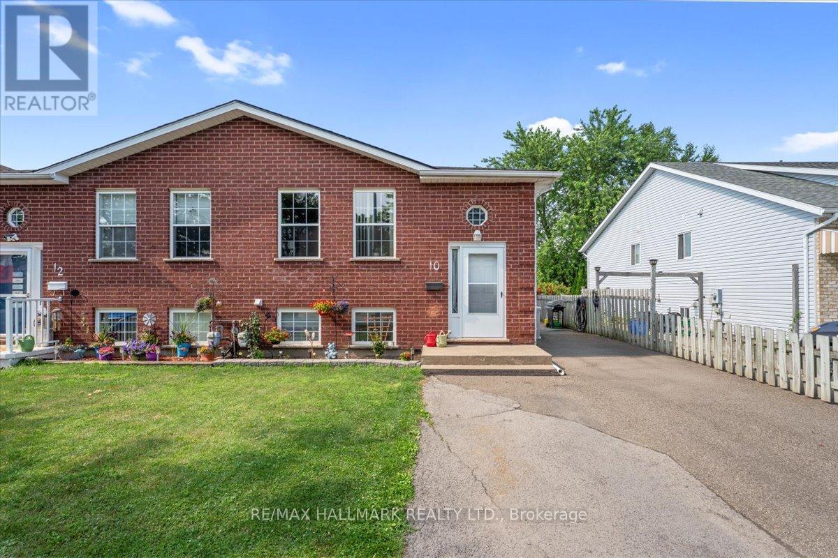 10 Woodland Drive, Welland, Ontario  L3C 7C9 - Photo 1 - X12278807