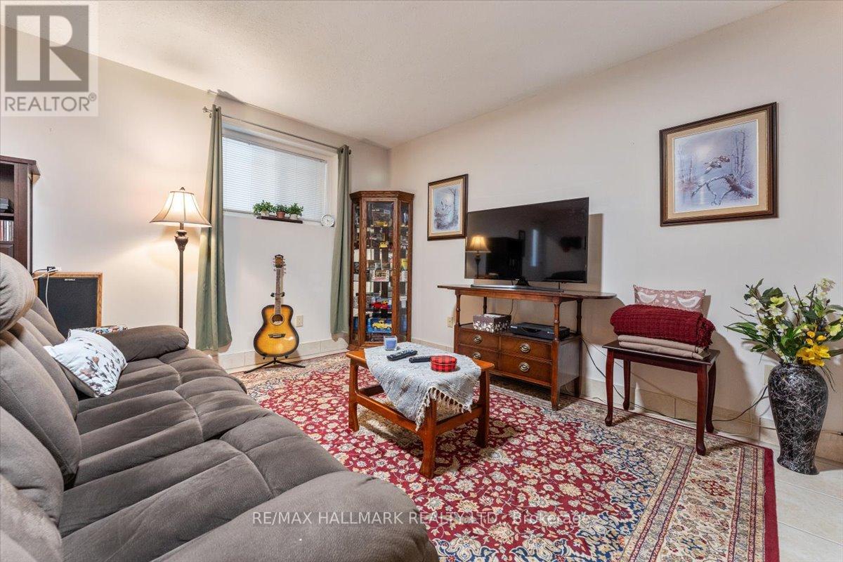10 Woodland Drive, Welland, Ontario  L3C 7C9 - Photo 21 - X12278807