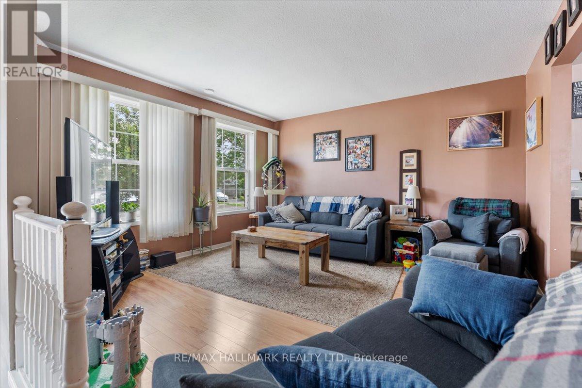 10 Woodland Drive, Welland, Ontario  L3C 7C9 - Photo 5 - X12278807