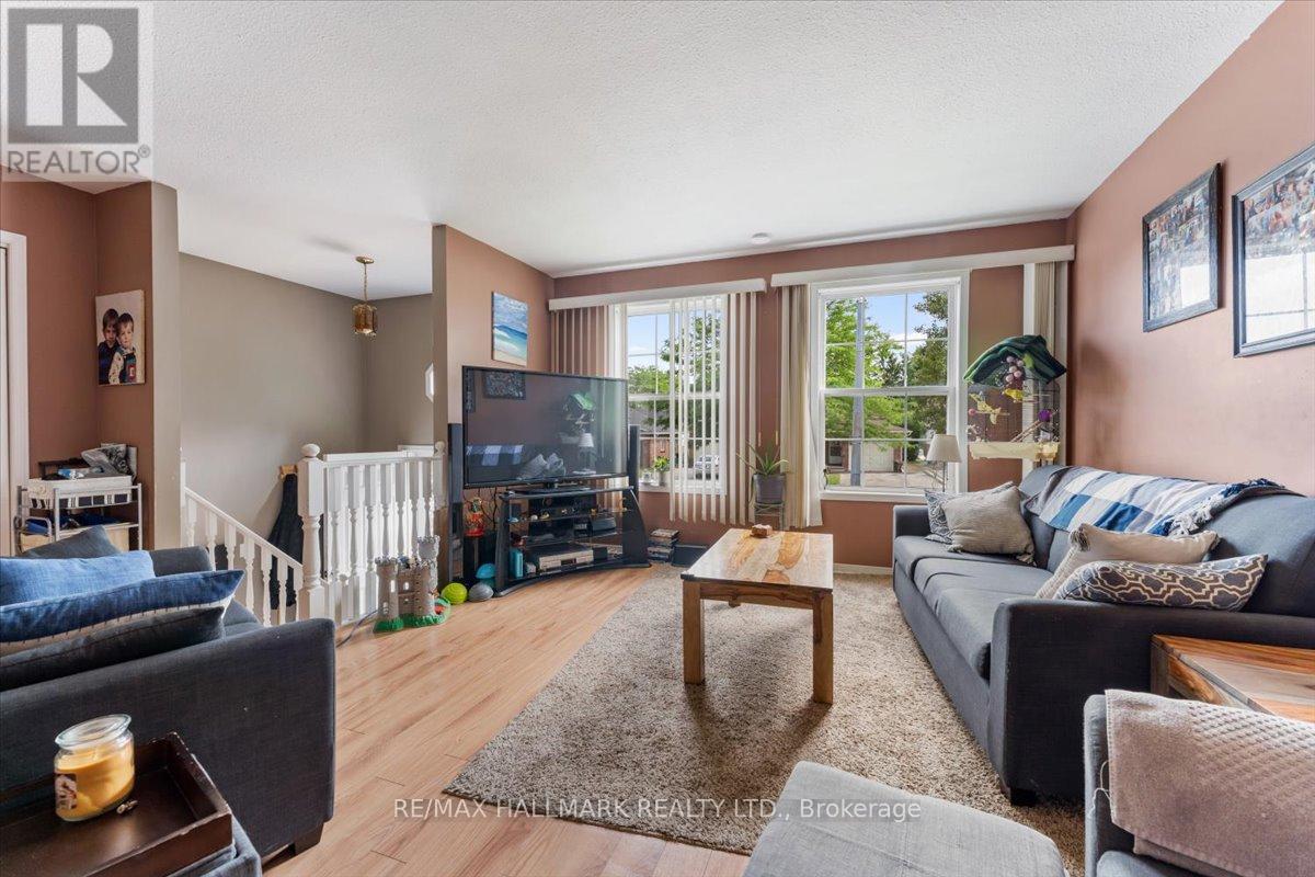 10 Woodland Drive, Welland, Ontario  L3C 7C9 - Photo 6 - X12278807