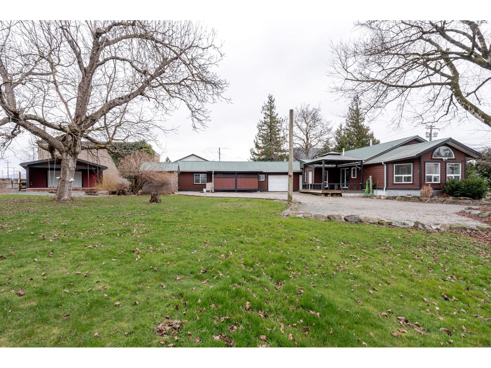 Property at 44465 SOUTH SUMAS ROAD image 4