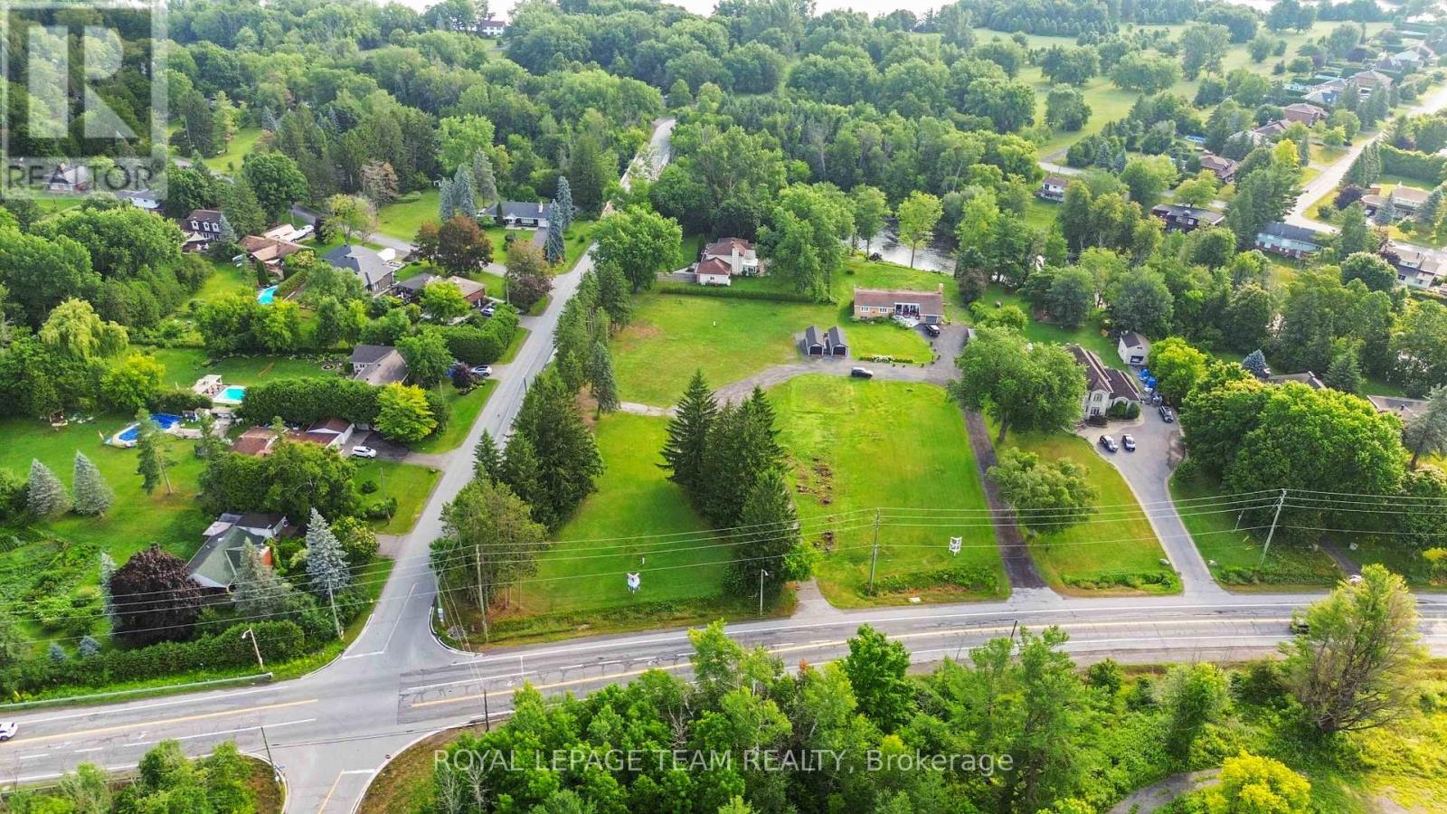 4003 Rideau Valley Drive N, Ottawa, Ontario  K4M 0E2 - Photo 2 - X12279062