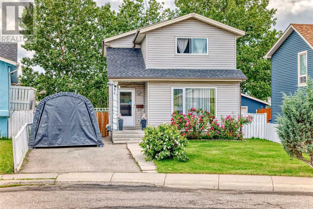 Property at 51 Aberdare Road NE image 1