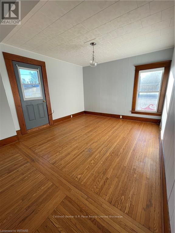 39 Norfolk Street N, Norfolk, Ontario  N3Y 3N6 - Photo 5 - X12279124