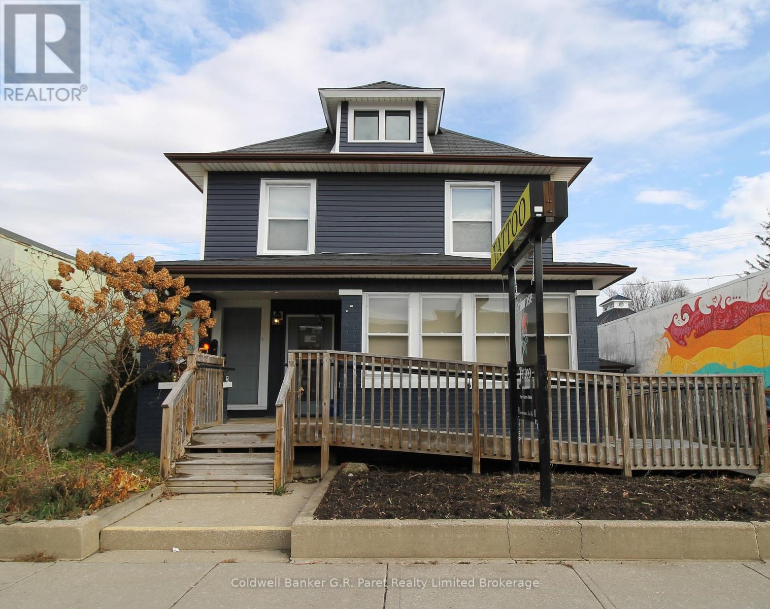 39 NORFOLK STREET N, Norfolk, Ontario