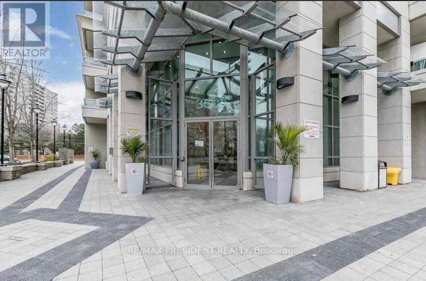 801 - 3504 Hurontario Street, Mississauga, Ontario  L5B 0B9 - Photo 2 - W12278877