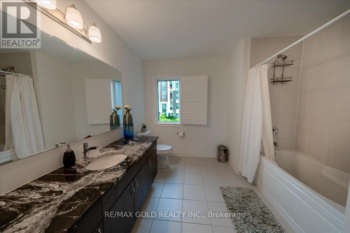 451 Gordon Krantz Avenue, Milton, Ontario  L9E 1W1 - Photo 22 - W12278885