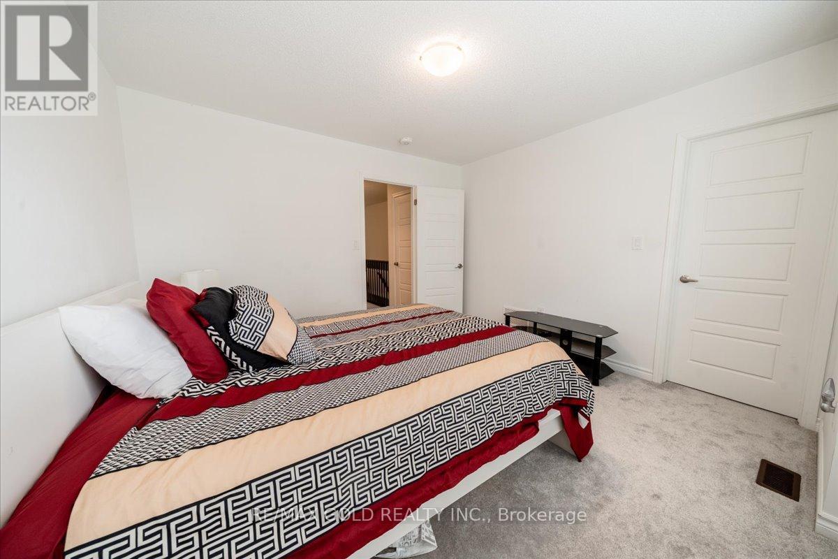 451 Gordon Krantz Avenue, Milton, Ontario  L9E 1W1 - Photo 30 - W12278885