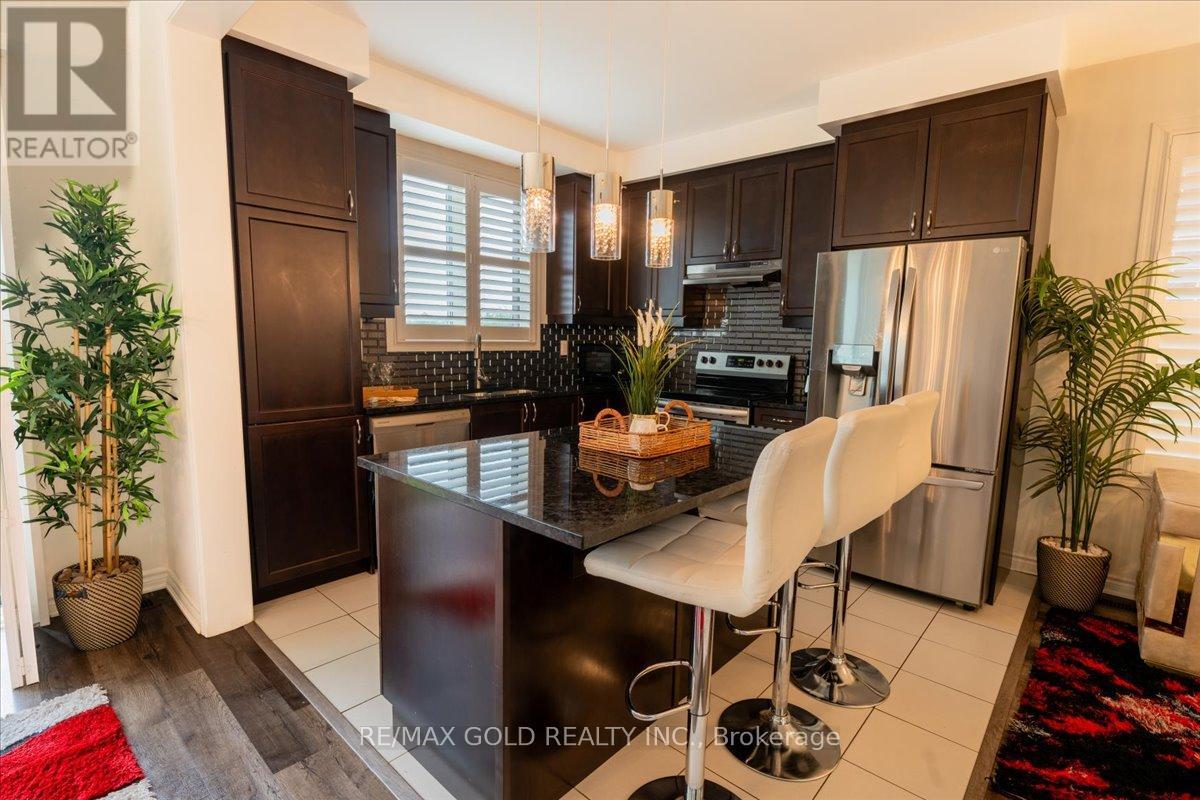 451 Gordon Krantz Avenue, Milton, Ontario  L9E 1W1 - Photo 6 - W12278885