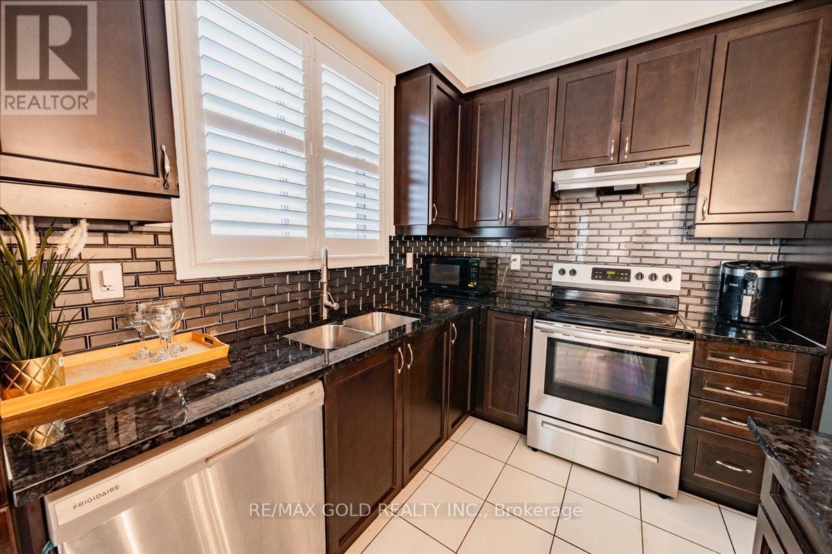 451 Gordon Krantz Avenue, Milton, Ontario  L9E 1W1 - Photo 7 - W12278885