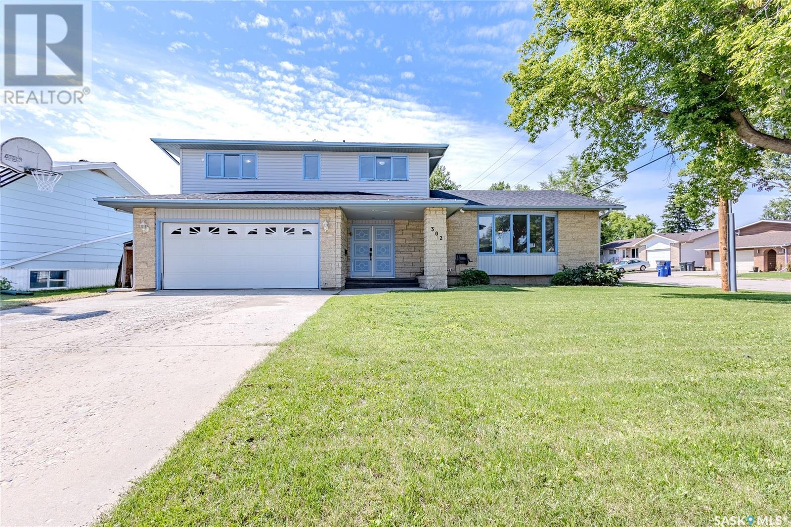 302 4th AVENUE, langham, Saskatchewan