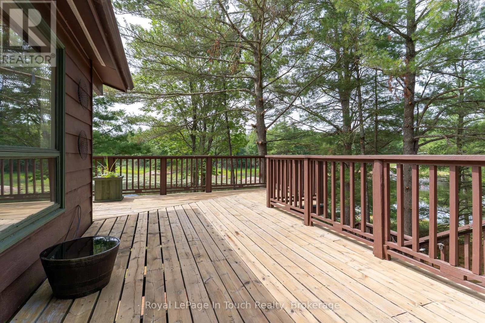 3098 Island 1040, Georgian Bay, Ontario  P0E 1E0 - Photo 24 - X12279100