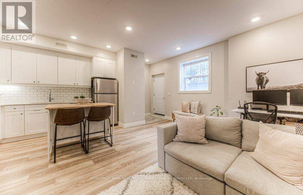 A103 - 112 Union Street E, Waterloo, Ontario  N2J 1C5 - Photo 17 - X12278935