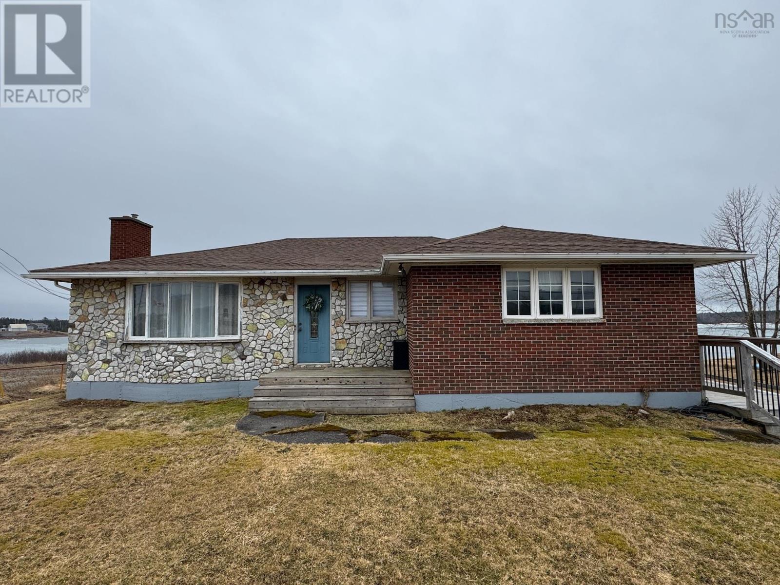 389 Highway 320, Louisdale, Nova Scotia  B0E 1V0 - Photo 1 - 202505203