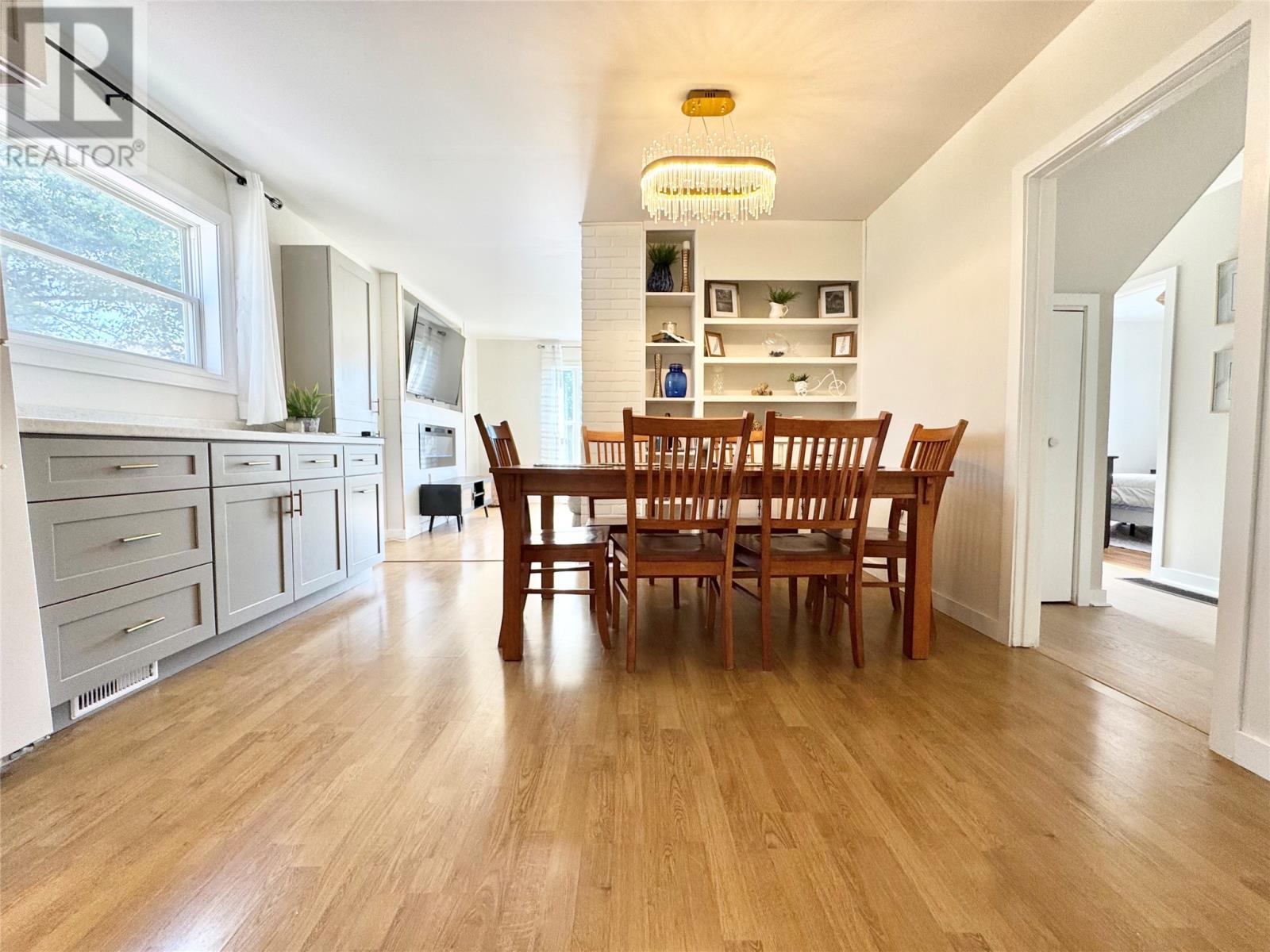Property at 24 Premier Drive image 3