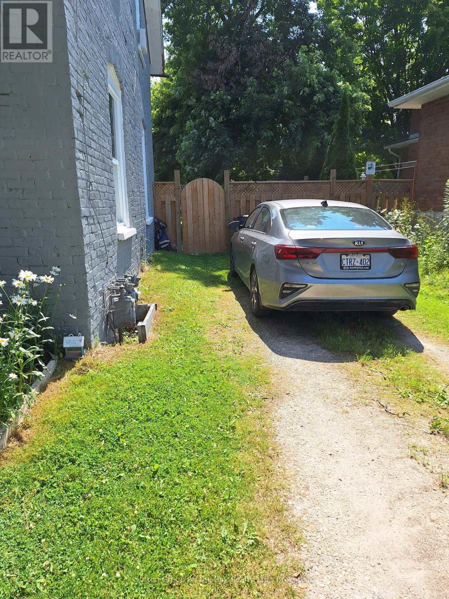 215 Cedar Street, Clearview, Ontario  L0M 1S0 - Photo 22 - S12279083