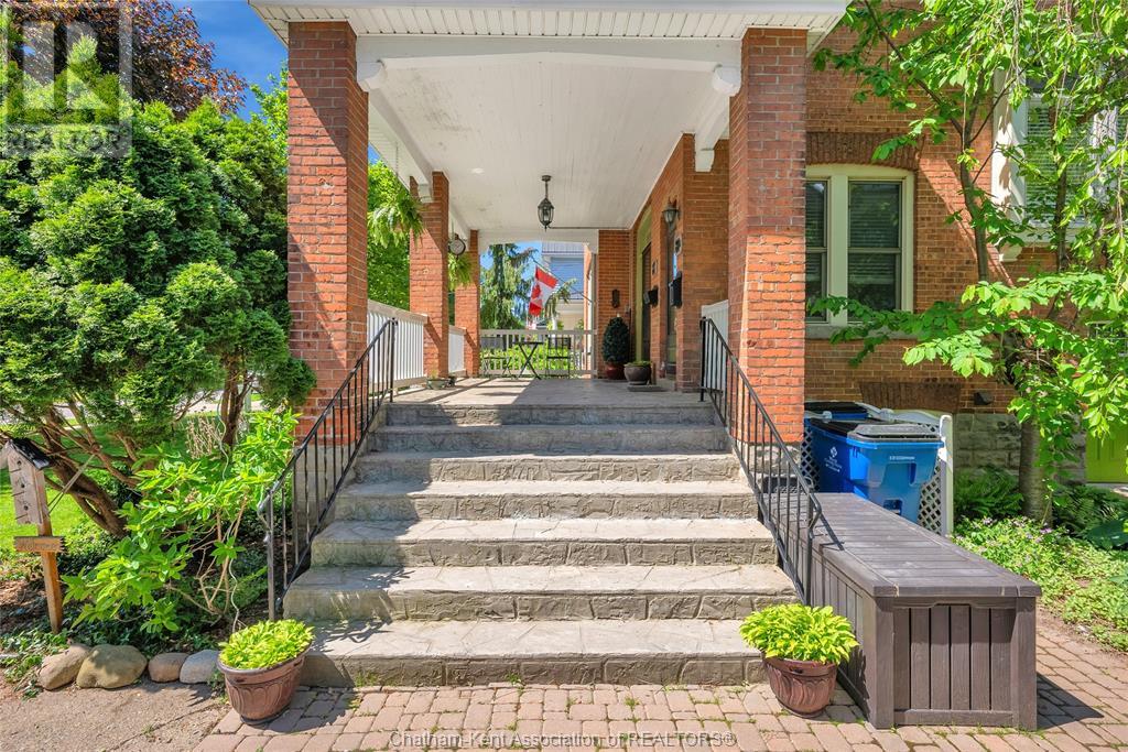 Property at 81-81.5 Cross STREET image 3