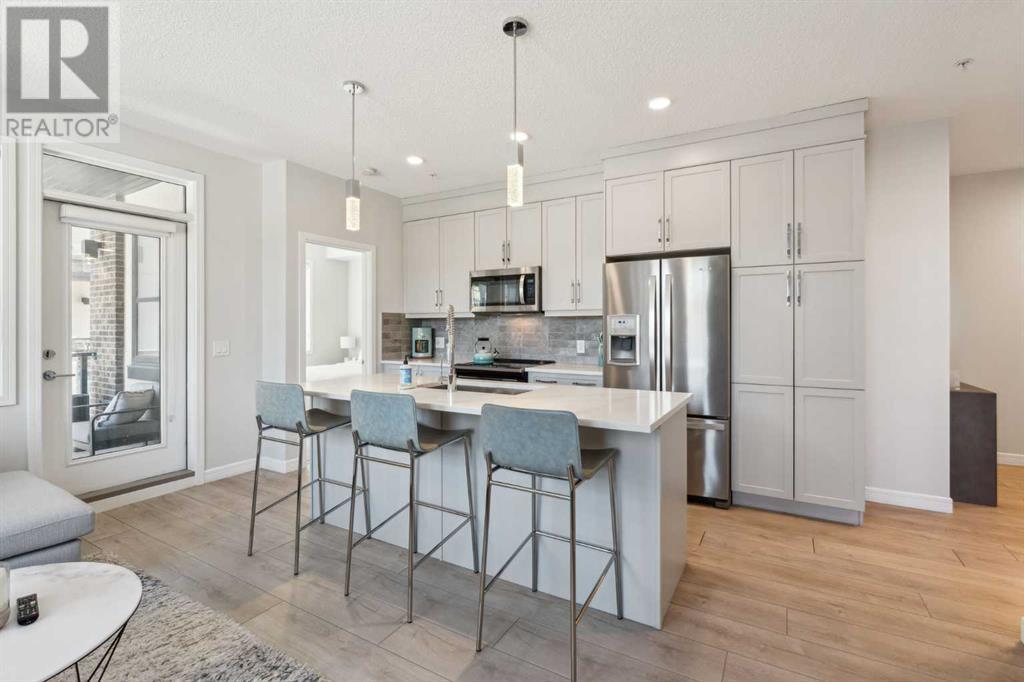 Property at 2201, 80 Greenbriar Place NW image 5