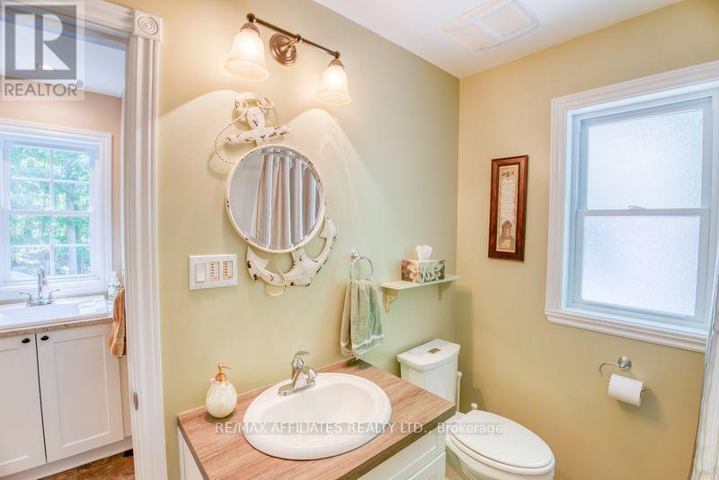 200 Walnut Point Road, Rideau Lakes, Ontario  K0G 1E0 - Photo 21 - X12279166