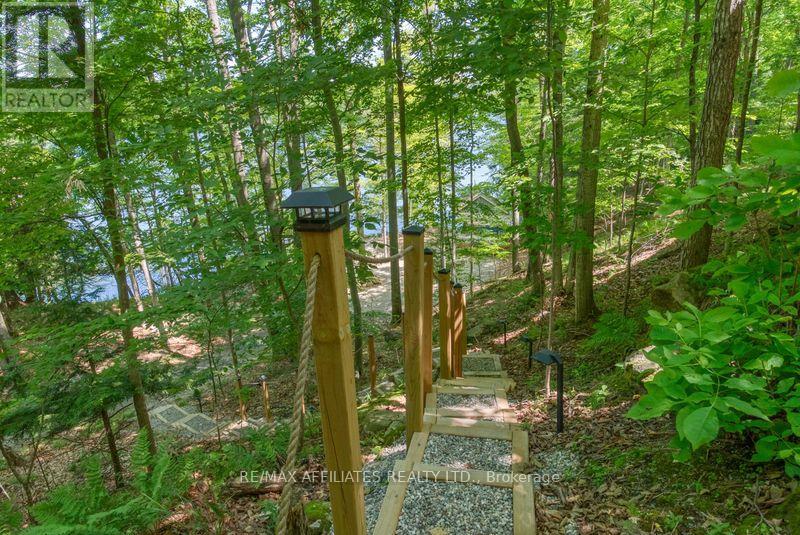200 Walnut Point Road, Rideau Lakes, Ontario  K0G 1E0 - Photo 31 - X12279166