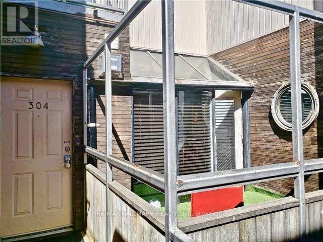 304 - 270 Adelaide Street W, Toronto, Ontario  M5H 1Y2 - Photo 11 - C12278958