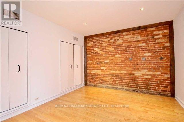 304 - 270 Adelaide Street W, Toronto, Ontario  M5H 1Y2 - Photo 3 - C12278958