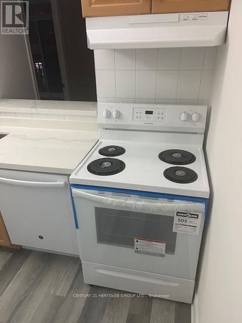 301 - 5418 Yonge Street, Toronto, Ontario  M2N 6X4 - Photo 5 - C12278971