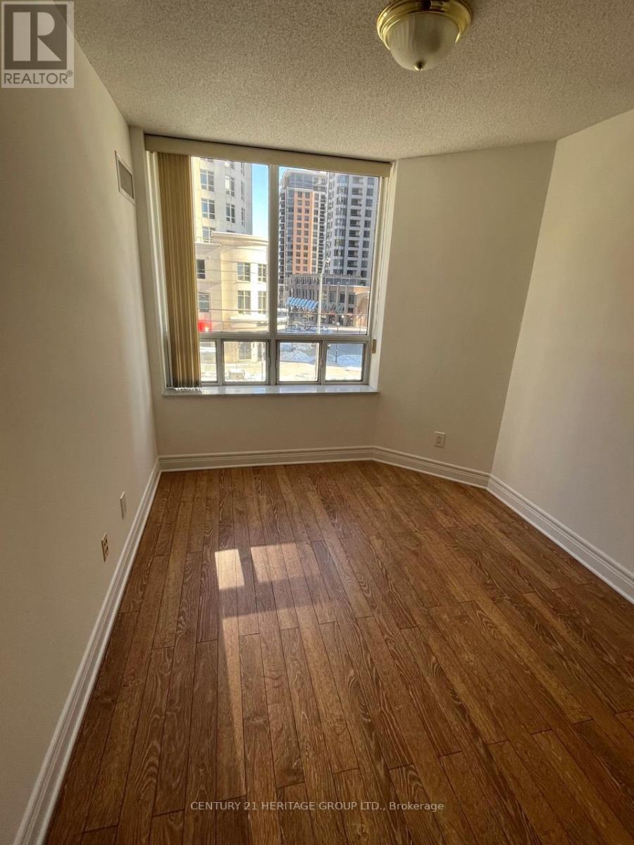301 - 5418 Yonge Street, Toronto, Ontario  M2N 6X4 - Photo 9 - C12278971