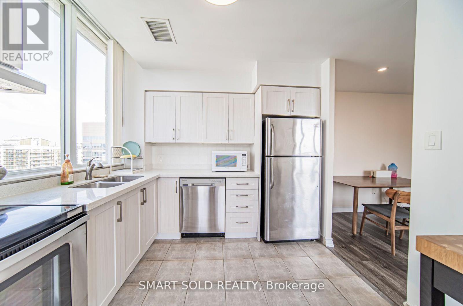 Ph210 - 256 Doris Avenue, Toronto, Ontario  M2N 6X8 - Photo 10 - C12279082