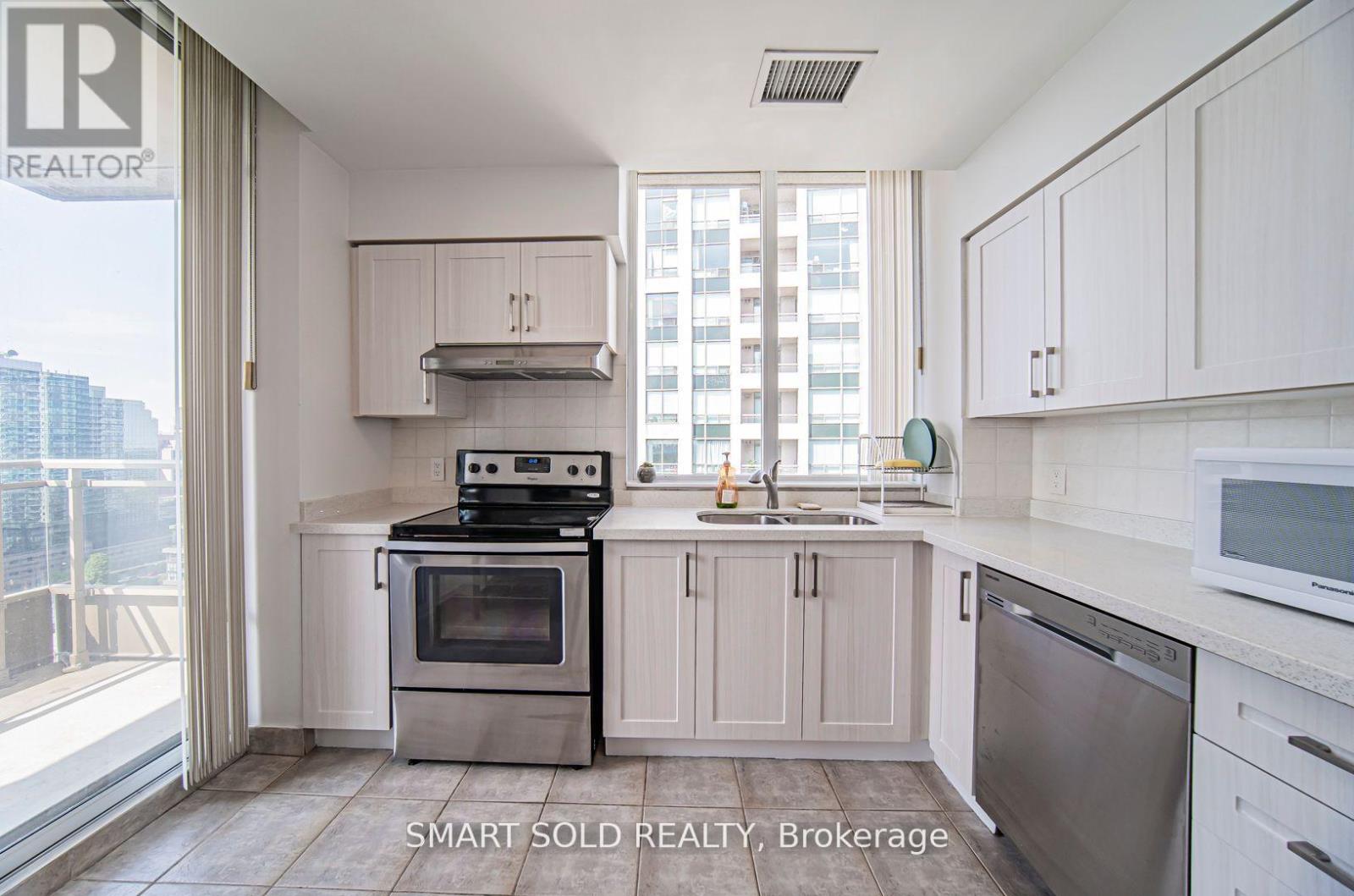 Ph210 - 256 Doris Avenue, Toronto, Ontario  M2N 6X8 - Photo 12 - C12279082